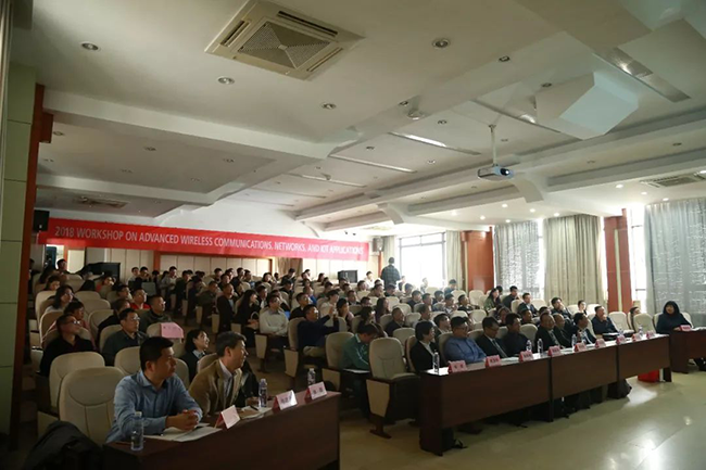 三月，春，万物苏醒，蓬勃成长。两岸物联网专家学者与企业界伙伴聚集美丽鹭岛，于3月15-17日在厦门大学举办两岸物联网高峰论坛，研讨无线通信与物联网技术，5G通信网络、车辆通信和网络等热门话题和新趋势。