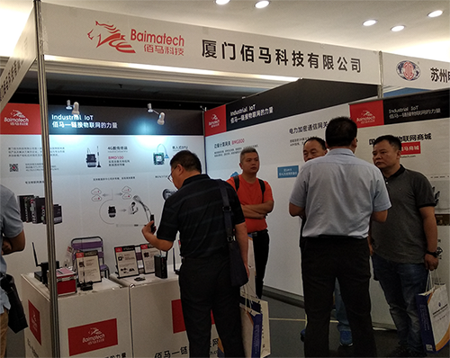 EbpaySM加密通信网关，实现软硬件双重加密传输，为智慧电力的通信安全给予重要的技术支撑。在泛在电力物联网技术开展趋势下，终端类型和结构日趋复杂，网络越来越开放，业务越来越融合，越需要实现端、边、云的安全免疫。