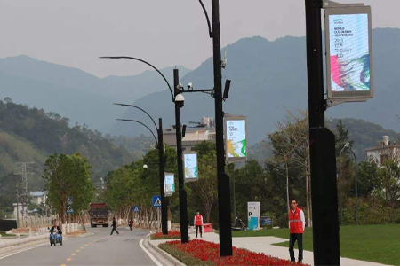 2019 年 5G 通信的出现，2020年5G商用，新基建推进，给予智慧灯杆产业一次绝佳的机会。本文重点介绍智慧路灯杆典型应用场景包括智慧城市、智慧园区、智慧景区、智慧社区。